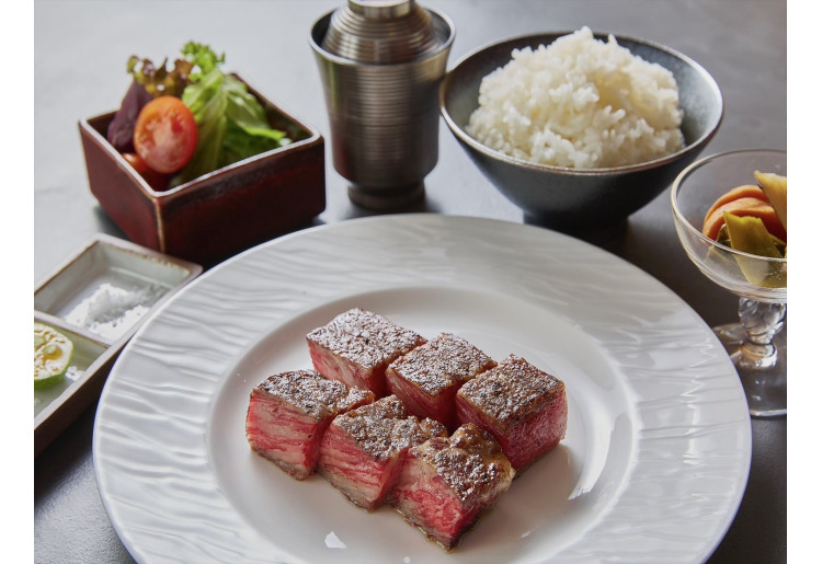 鉄板薊-Azami-のステーキランチ　“薩摩牛・メルティポーク”